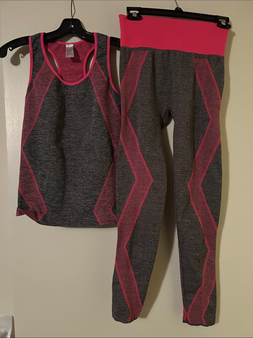 New Mix Gray Leggings & Tank with Pink Accents
